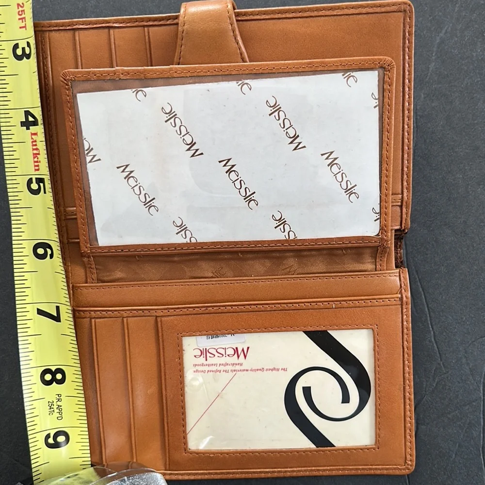 MEISSLIE  WALLET WORN ONCE